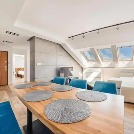Close-golden - Cozy And Bright - Great Location &swietej Barbary Gdansk